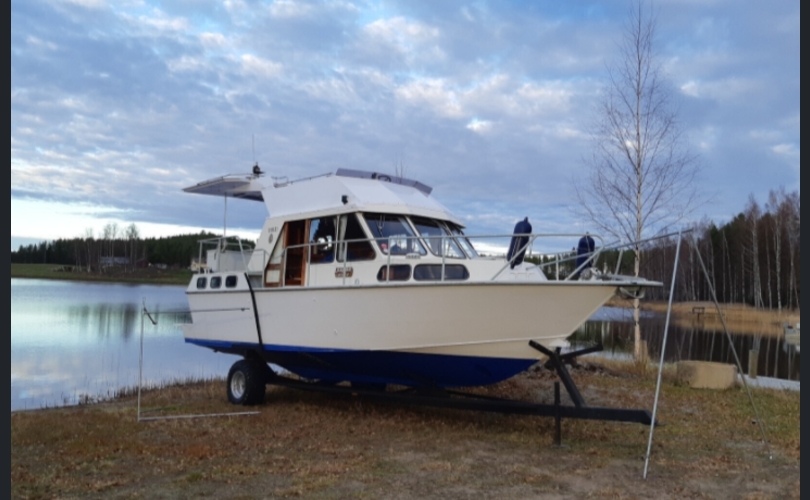 Koskelo Flybridge-kuva-2